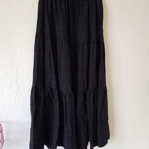 Amazon Essentials Black Maxi Tiered Plaid Skirt